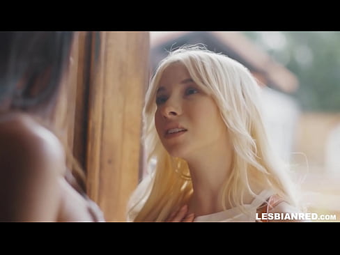 ❤️ છોકરી થોડા મહિના પછી ઘરે આવે છે અને તેની સાવકી મમ્મીની ચૂત ખાઈને સમાપ્ત થાય છે ️❌  સેક્સ  ❌❤